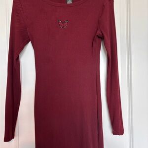 wild fable Burgundy Ribbed Long Sleeve Midi Dress with Butterfly Patch